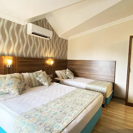 Emily Rose Hotel-3