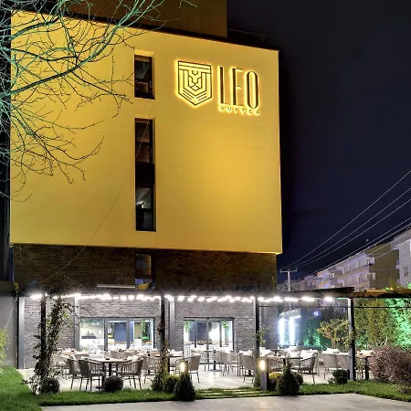 Leo Suites-2