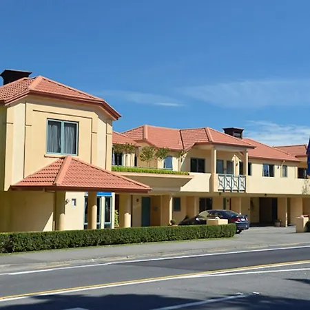 Tuscany Gardens Motor Lodge-2