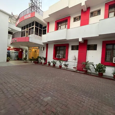 Hotel Magnet House-2