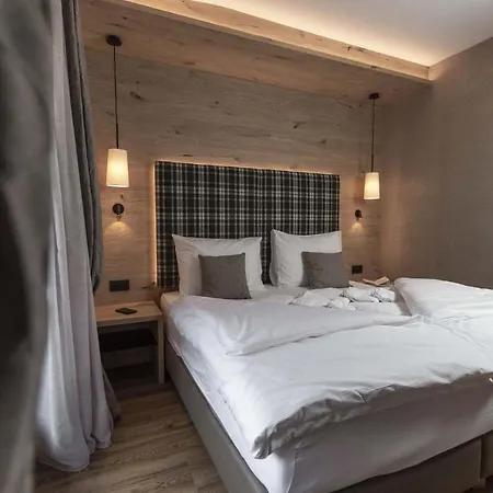Ariston Lake View Hotel-3