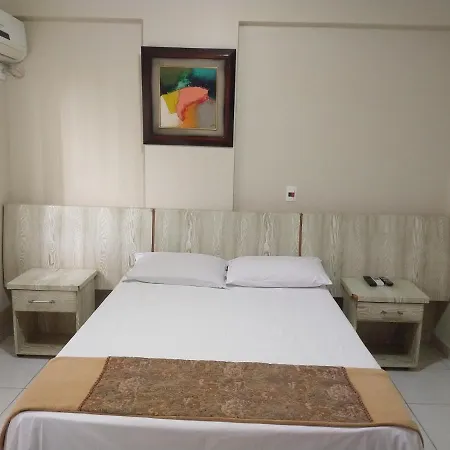 Crystal Plaza Hotel Marista-3