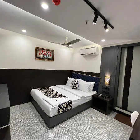 Rich Hotel Mumbai-2
