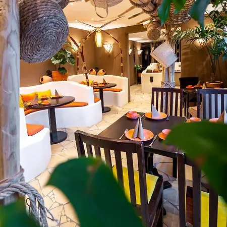 Hotel Luina Beach-2