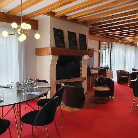 Hotel Restaurant La Paix La Robe Et Le Palais-2