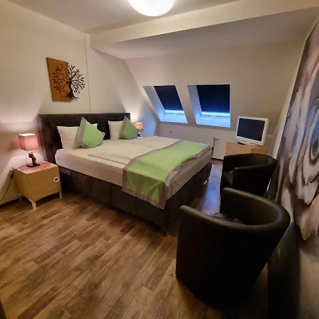 Auenwald Hotel Und Apartmenthaus-3
