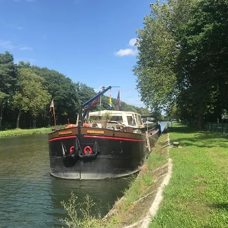 Blackpearl Boat&Breakfast-3