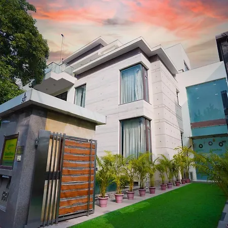 Lime Tree Hotel Sushant Lok Gurgaon Sector 29 Next To Iffco Chowk Metro-3