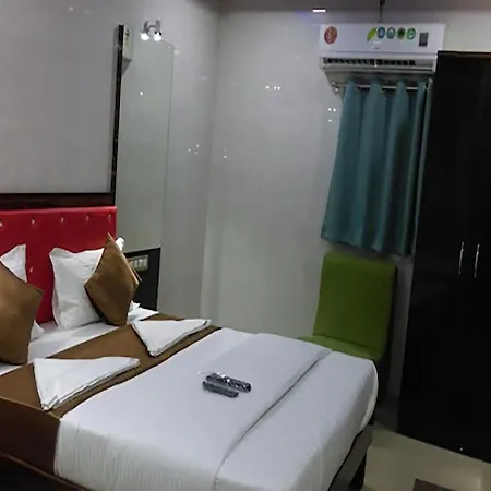 Hotel Plaza- Near Byculla Railway Station-3
