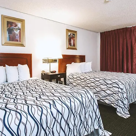 Sky-Palace Inn & Suites Wichita East-2