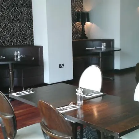 Premier Inn Belfast City Centre - Cathedral Quarter-2