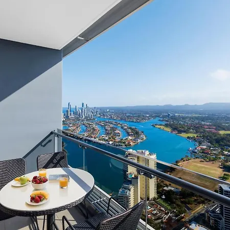 Meriton Suites Southport-2