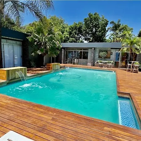 Fm Guest Lodge Comfort, Tranquility & Peace Of Mind-2