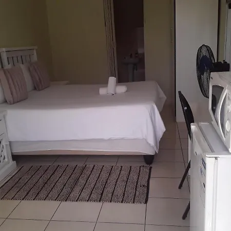 Kuyasa Guesthouse-3