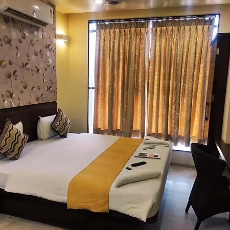Manasi Pride-3
