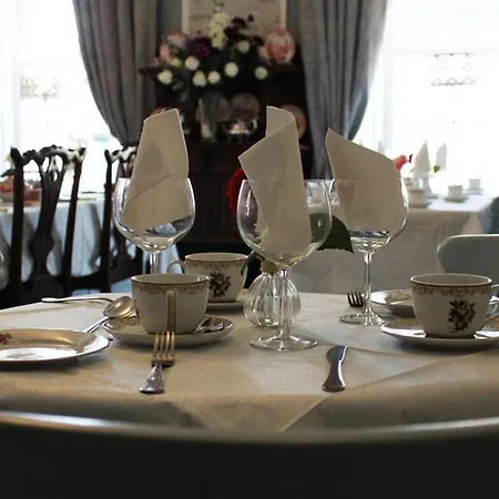 Fennessy'S Hotel-3