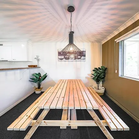 Calamvale Business Or Holiday Like Home-2