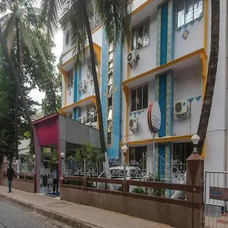 Hotel Satellite-3