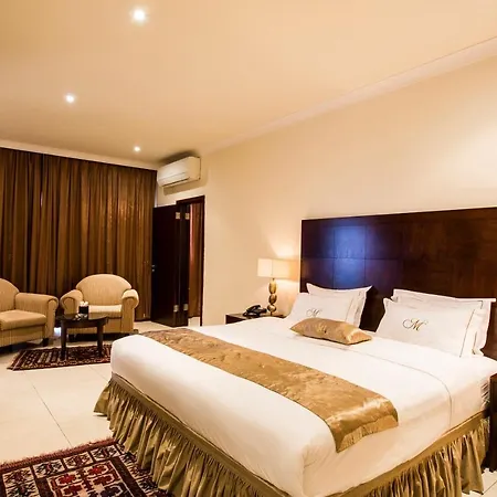 Mikhael'S Hotel-3