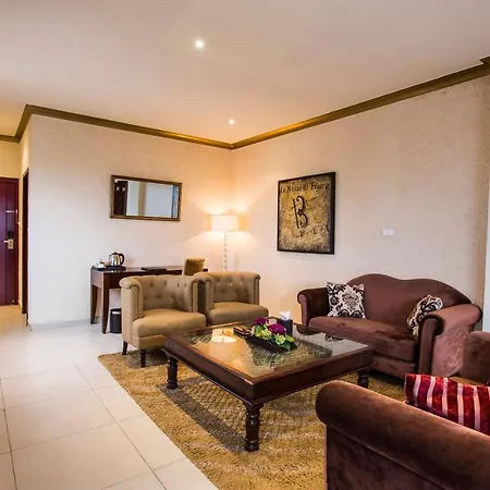 Mikhael'S Hotel-2