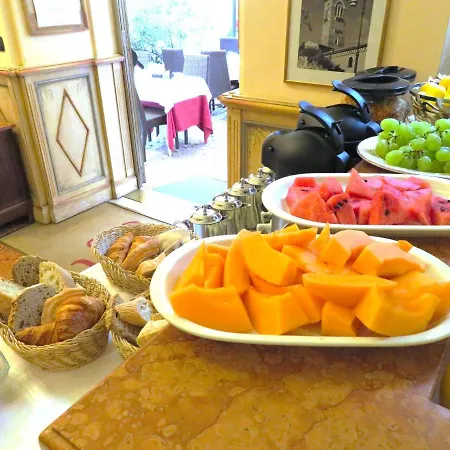 Hotel Torcolo "Residenze Del Cuore"-2