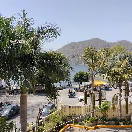 The Fateh Hotel By Le Pension Stays-2