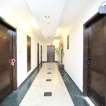 Capital O 15395 Hotel 42-3