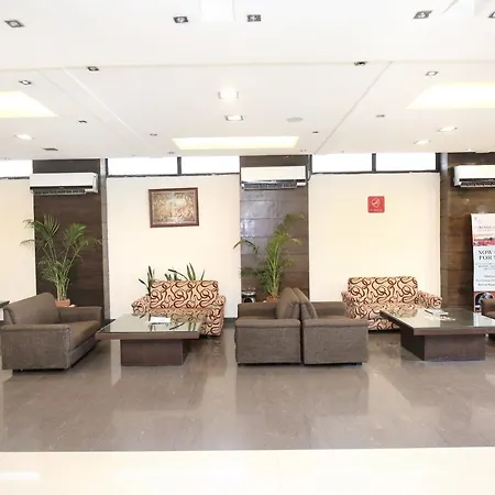 Capital O 15395 Hotel 42-2