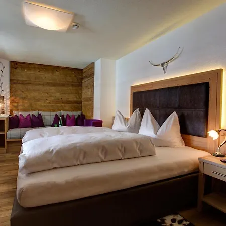 Hotel Garni - Restaurant Kaminstube-2