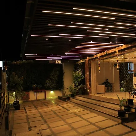 Hotel M Grand-3