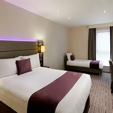 Premier Inn Leicester City Centre-2