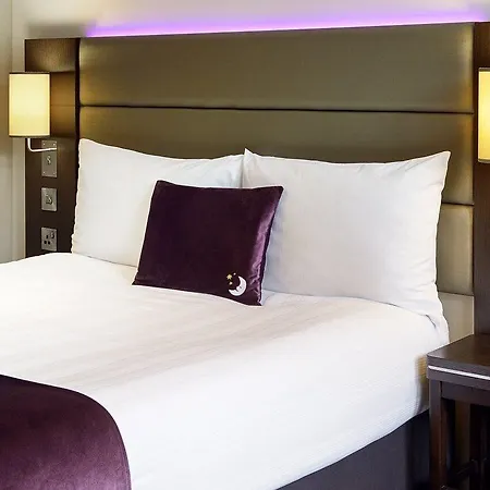 Premier Inn Chelmsford City Centre-2