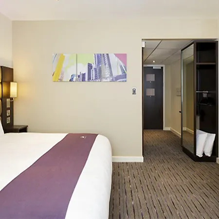 Premier Inn Perth City Centre-3