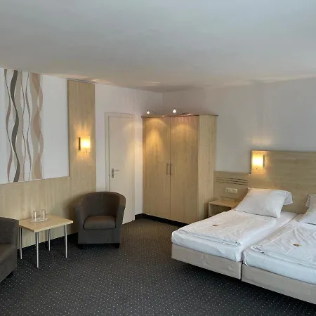 Hotel Mondial Comfort - Frankfurt City Centre-3