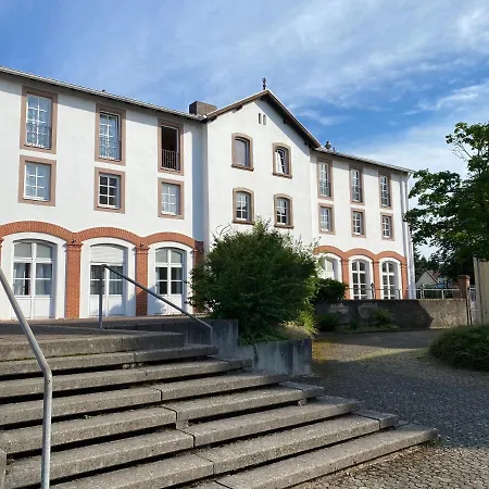 Café-Hotel Gutshof-2