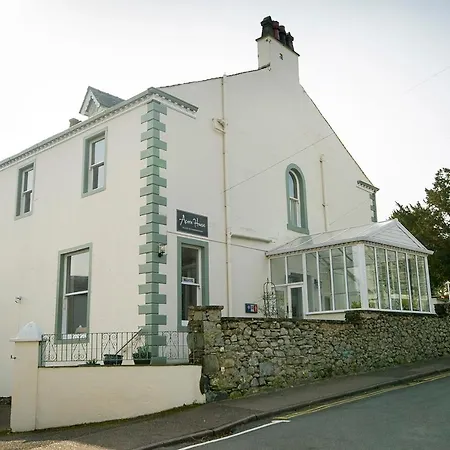 Acorn House-2