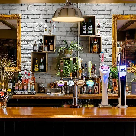 Dragonfly Hotel Peterborough-2