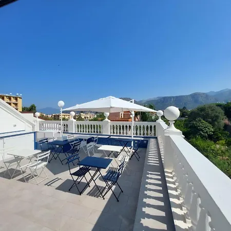 Villa Gabriella - Rooms & Breakfast-2