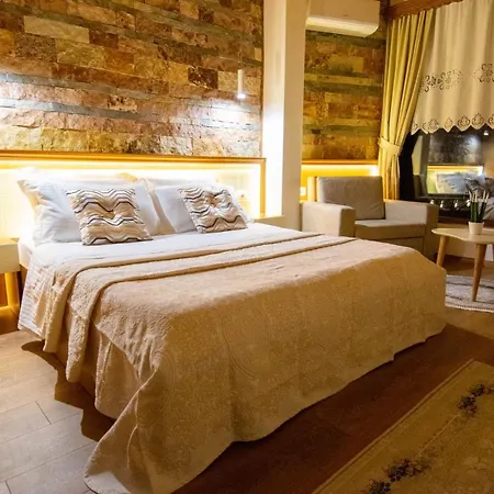 Te Kalaja Rooms-3