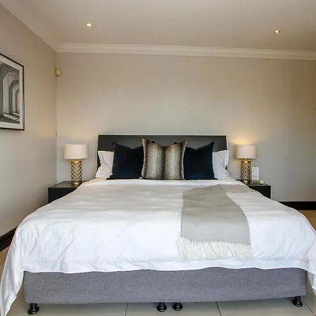 Sanchia Luxury Guest House-2