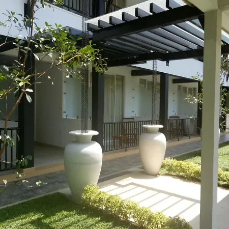 Garden Beach Hotel Kalutara-3