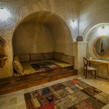 Kalsedon Cave Suites-3