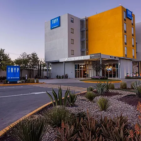Tryp By Wyndham San Luis Potosi Hotel & Suites-2