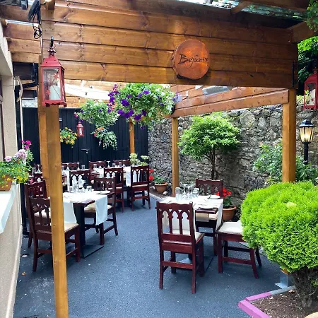 Befani'S Mediterranean Restaurant & Townhouse-3