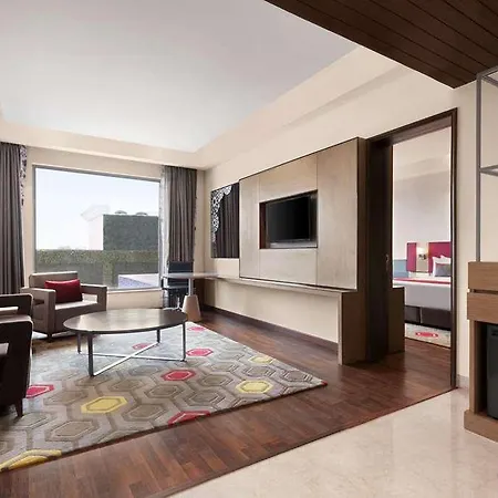 Ramada Plaza By Wyndham Lucknow-3