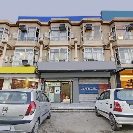 Itsy Hotels Amrita Raghunath Bazaar Jammu-2