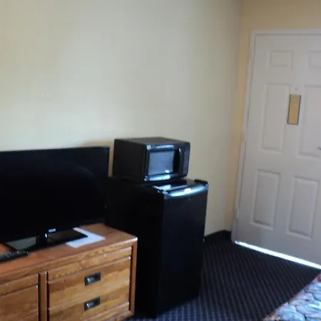 Knights Inn Cleveland Ga-3