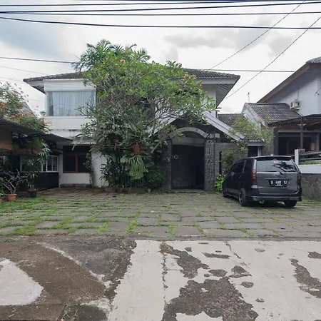 Imelda Residence Setrasari RedPartner-2