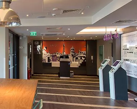 Premier Inn Holyhead-2