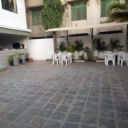 6 Park Retreat-3